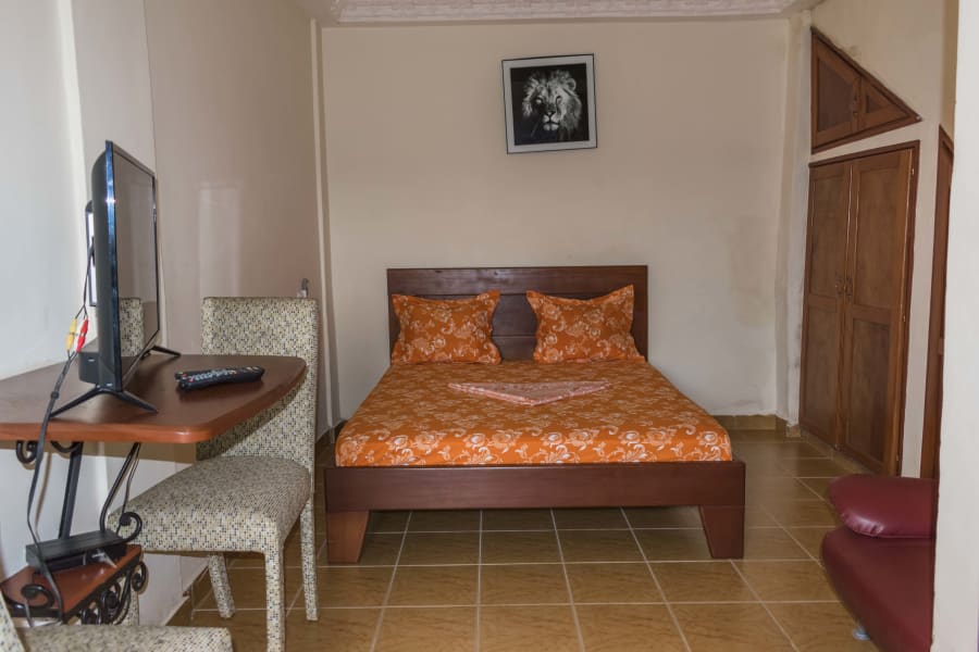 Luxury room hotel RO - Yaounde, Omnisport 1