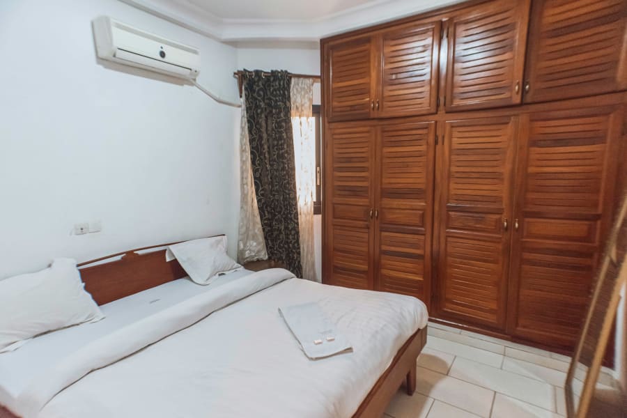 Senior Apartment RF - Douala, Bali 11