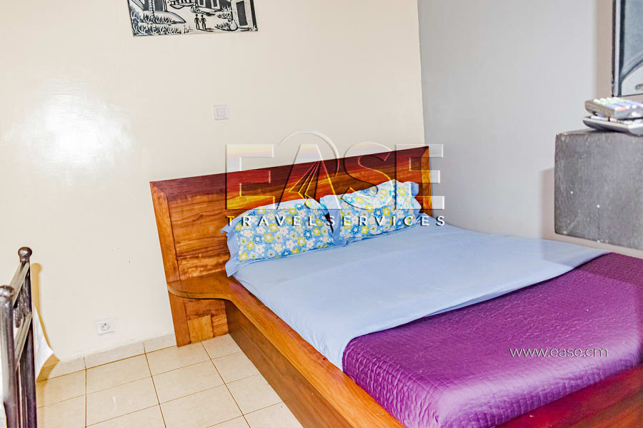 Très belle chambre meublée MT - Yaoundé Ekoumdoum 1