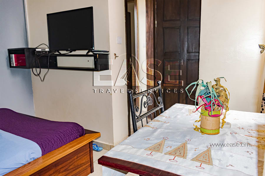 Très belle chambre meublée MT - Yaoundé Ekoumdoum 9