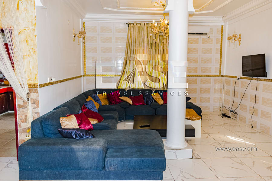 Furnished 3 bedrooms villa EA - Douala, Logpom 2