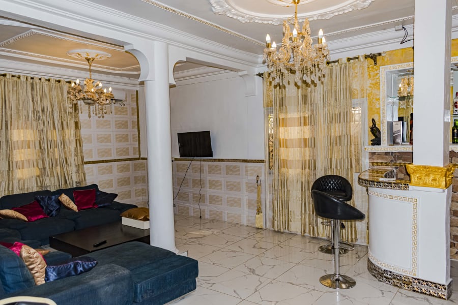 Furnished 3 bedrooms villa EA - Douala, Logpom 1