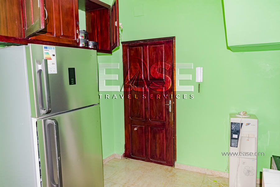 Furnished 3 bedrooms villa EA - Douala, Logpom 14