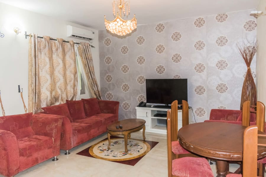 Nice 2 bedrooms apartment RLR - Yaounde, Awae escalier 1
