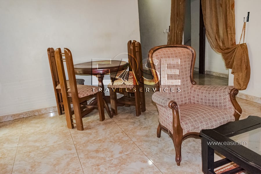 Appartement 2 ch RLR - yaoundé, Awae escalier 4