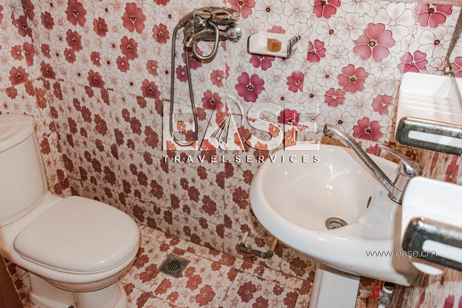 Appartement 2 ch RLR - yaoundé, Awae escalier 16