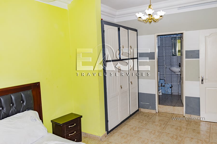 Furnished 2 bedrooms apartment EA - Douala, Logpom 12