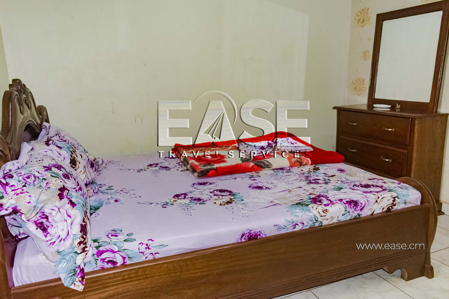 Appartement 2 ch RLR - yaoundé, Awae escalier 9