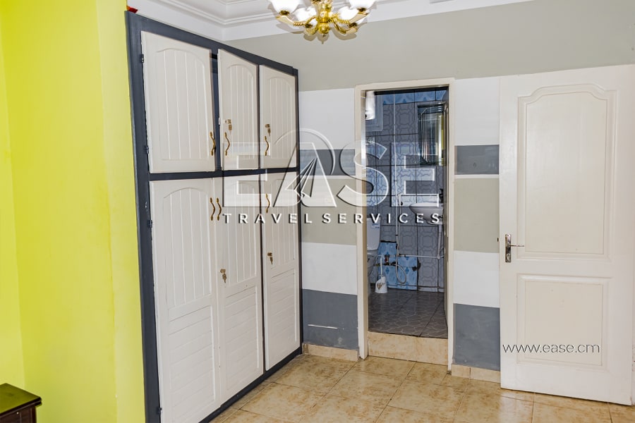 Furnished 2 bedrooms apartment EA - Douala, Logpom 11