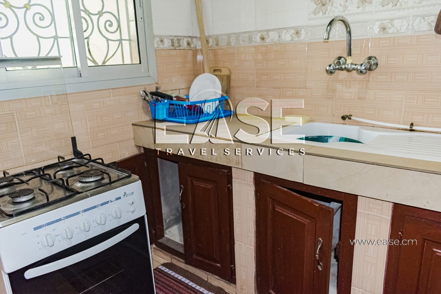 Appartement 2 ch RLR - yaoundé, Awae escalier 12