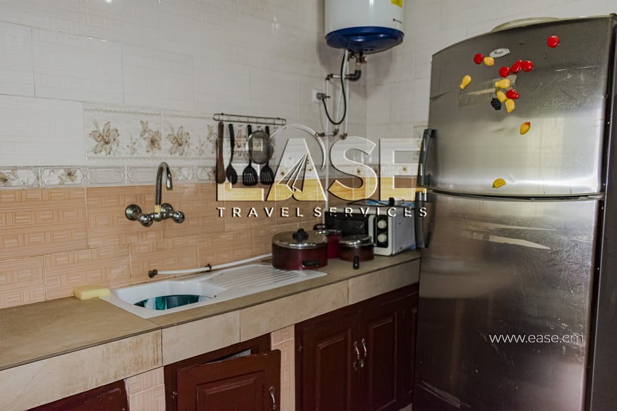 Appartement 2 ch RLR - yaoundé, Awae escalier 10