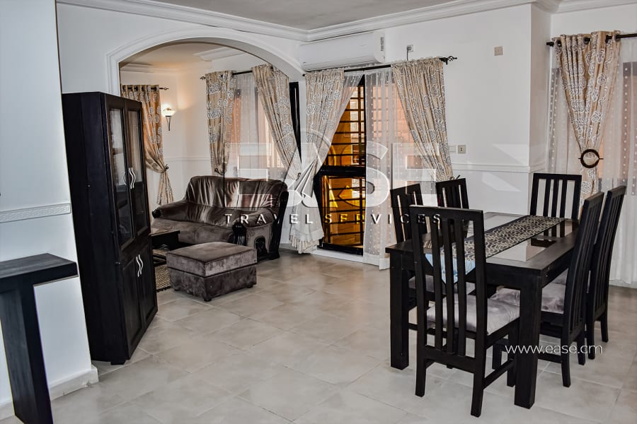 Très beau appartement meublé 2 chambre EYS - Douala Bali 17