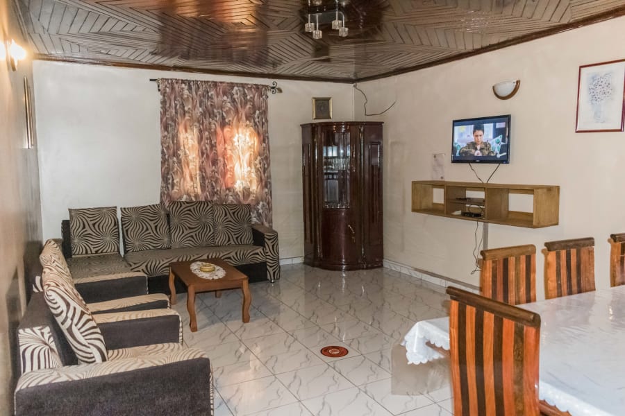 Apartment 3 bedrooms MH - Yaounde, Santa Barbara 1