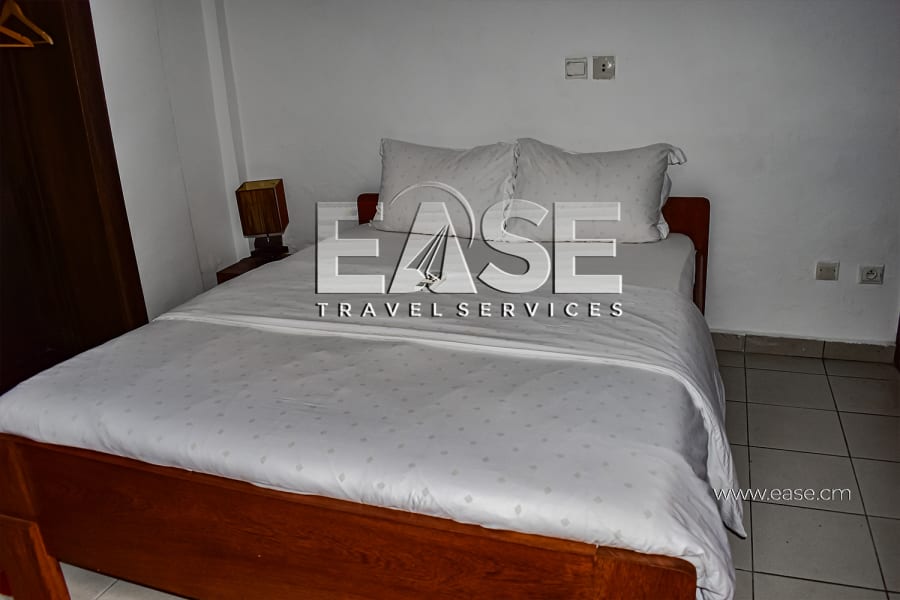 Très beau studio meublé avec piscine EYS2  - Douala, Bali  9