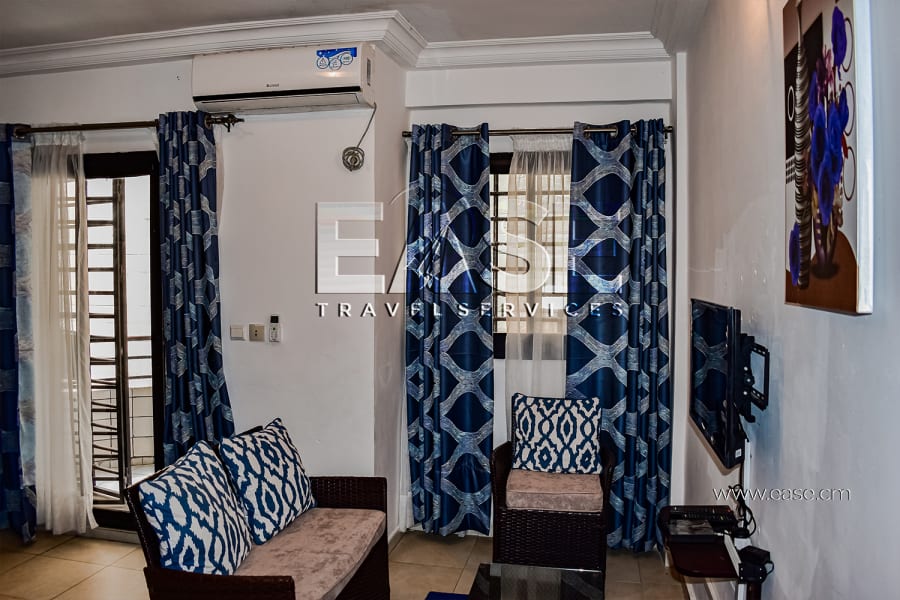 Très beau studio meublé avec piscine EYS2  - Douala, Bali  16