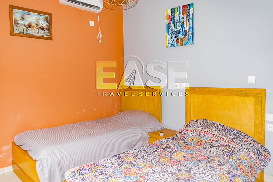 4 rooms Bungalow (King Size Beds)- Kribi, Cameroon 11