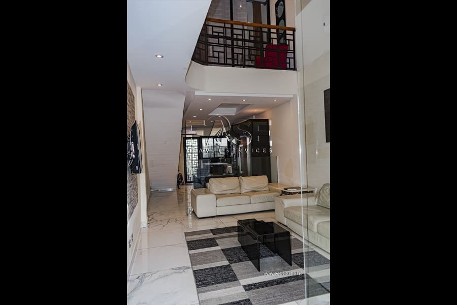 Magnifique Loft SA - Douala, Bali 4