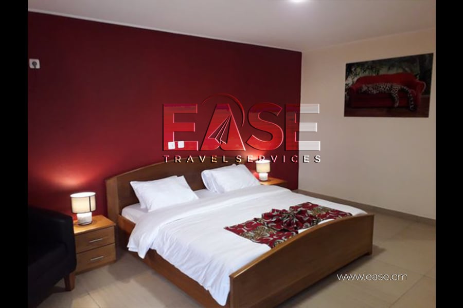 Chambre rouge LMH - Douala, Bonapriso 3