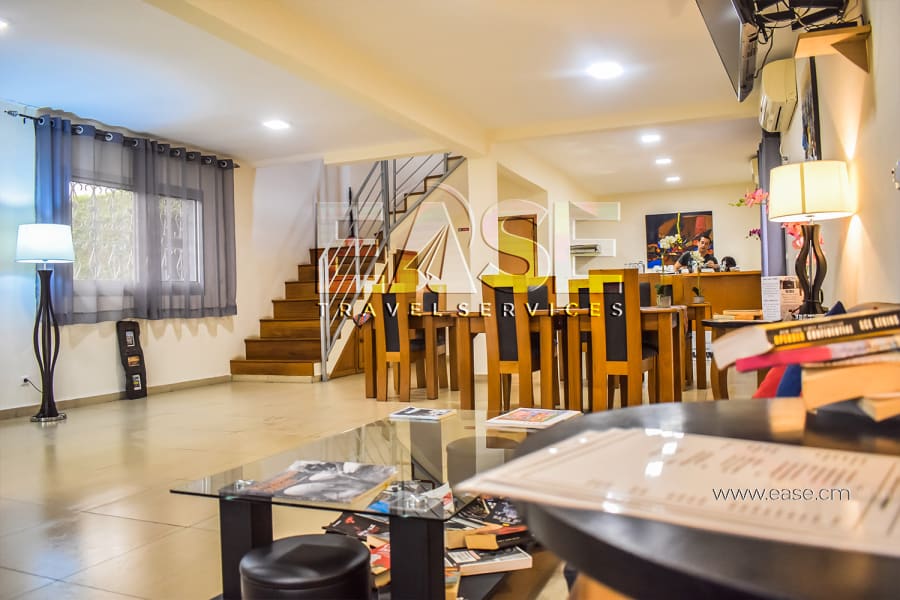 Chambre rouge LMH - Douala, Bonapriso 6