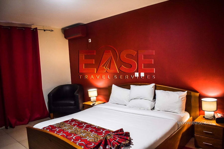Chambre rouge LMH - Douala, Bonapriso 1