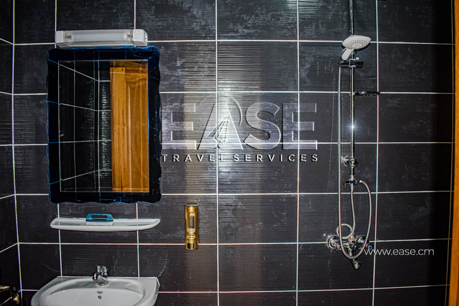 Very luxurious furnished apartment KG - Douala Bonapriso 20