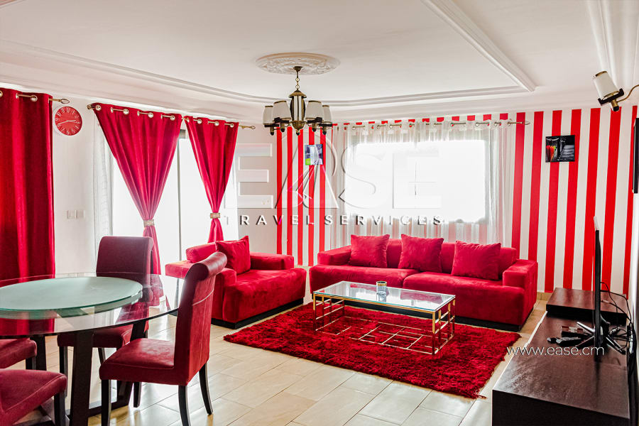 Appartement meublé salon rouge - Douala Ndogbong 2