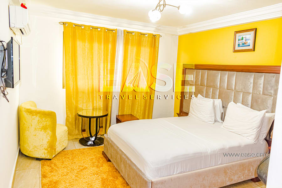 Appartement meublé salon rouge - Douala Ndogbong 10