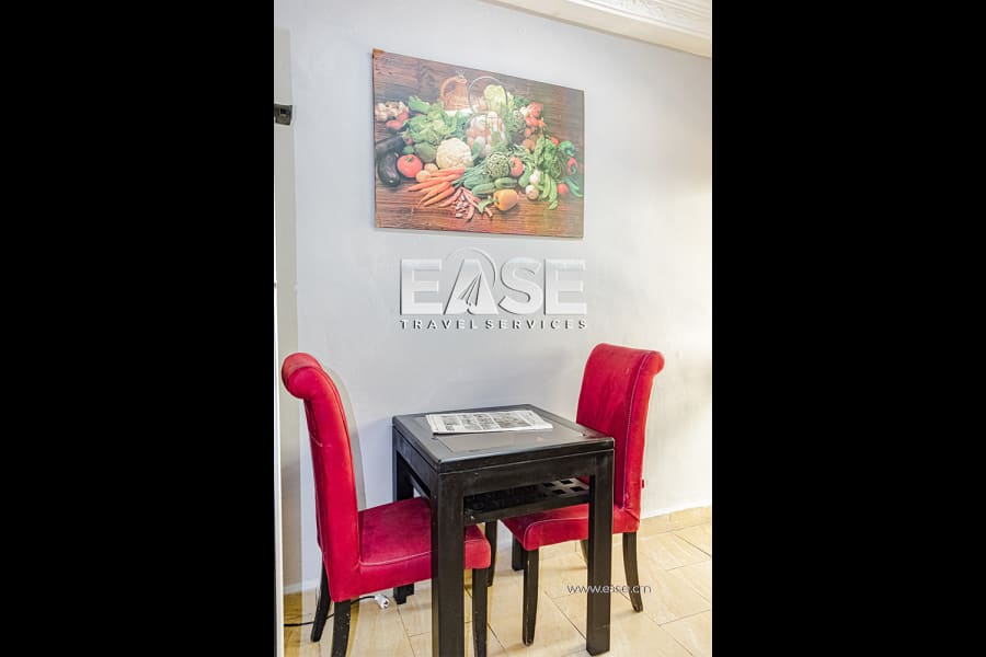 Appartement meublé salon rouge - Douala Ndogbong 12