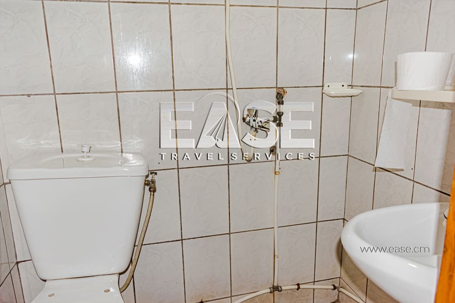 Studio Meublé entièrement climatisé - Douala Ndogbong 7