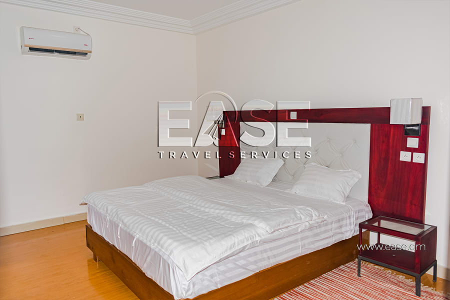 Luxury studio apartment - Ndogbong, Douala 6