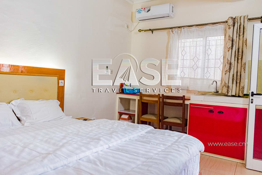 Furnished Room NN with Kitchenette - PK8, Douala 6