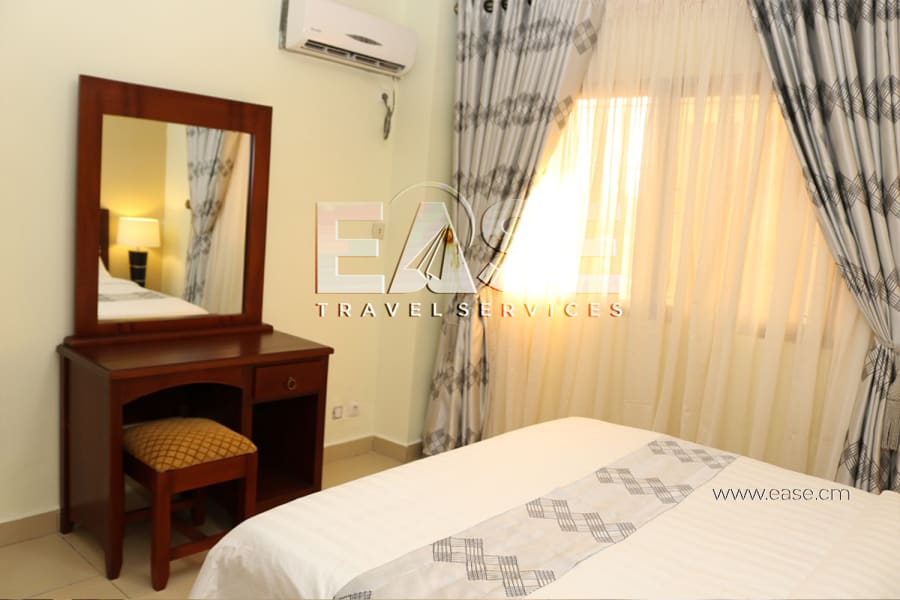 Chic furnished studio LR - Douala, Bonapriso 5
