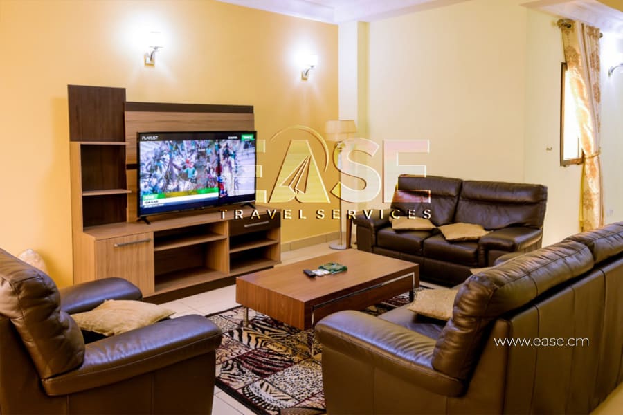 Apartment 3 bedrooms LR - Douala, Bonapriso 1