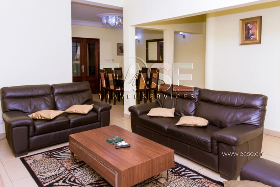 Apartment 3 bedrooms LR - Douala, Bonapriso 3