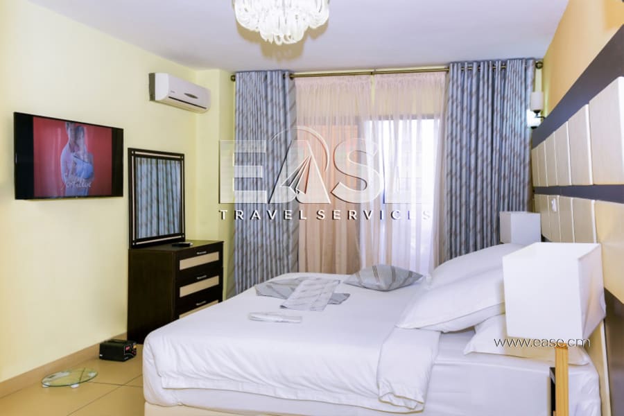 Apartment 3 bedrooms LR - Douala, Bonapriso 8
