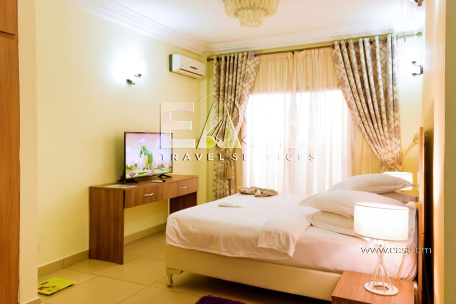 Appartement 2 chambres LR - Douala, Bonapriso 8
