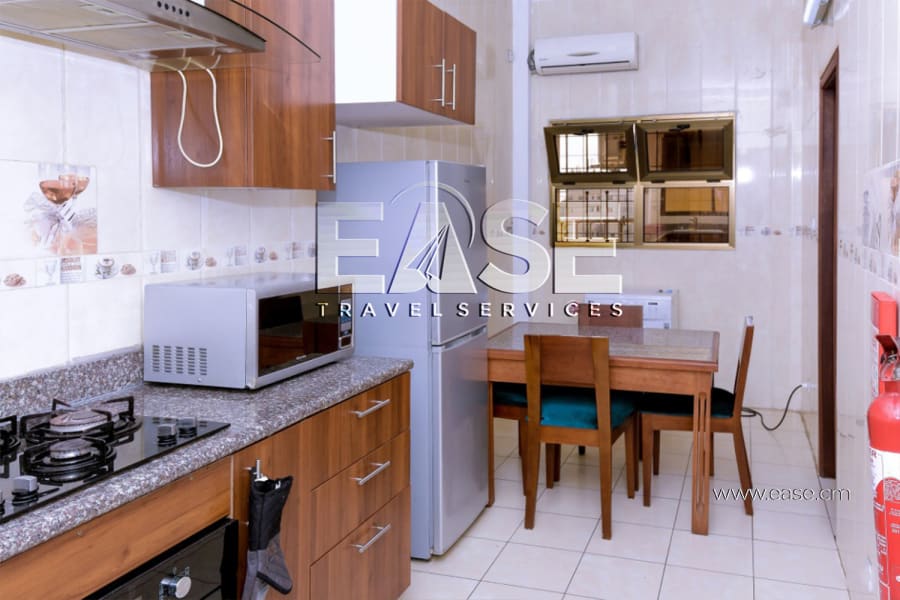 Apartment 3 bedrooms LR - Douala, Bonapriso 10