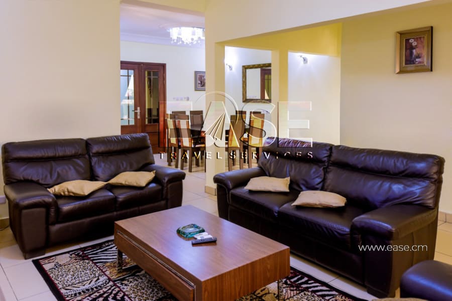 Apartment 3 bedrooms LR - Douala, Bonapriso 4