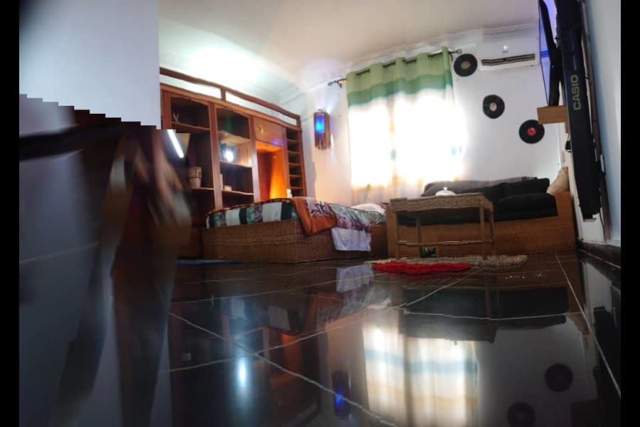 Black Noah Room - Yaounde, Bastos 9