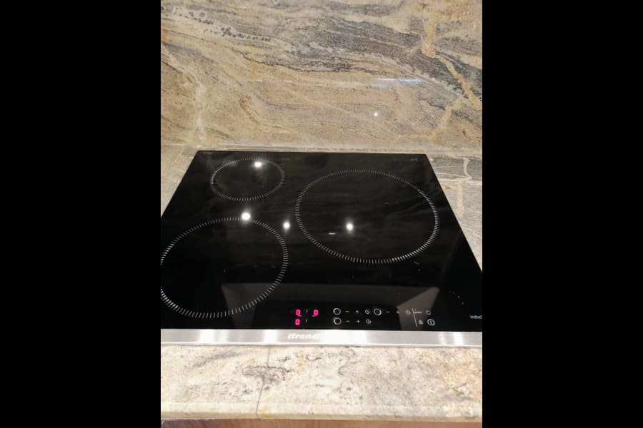 Beautiful appartment 2 bedrooms SA -Douala, Bonapriso 17