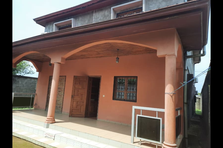 Appartement 04 Chambres à  Elabe - Kribi 1