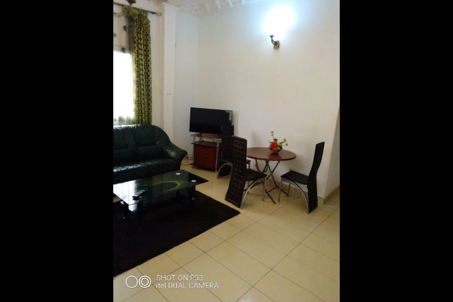 Appartement meublé confortable 2 chambres  DA - Yaounde, Santa Barbara  2