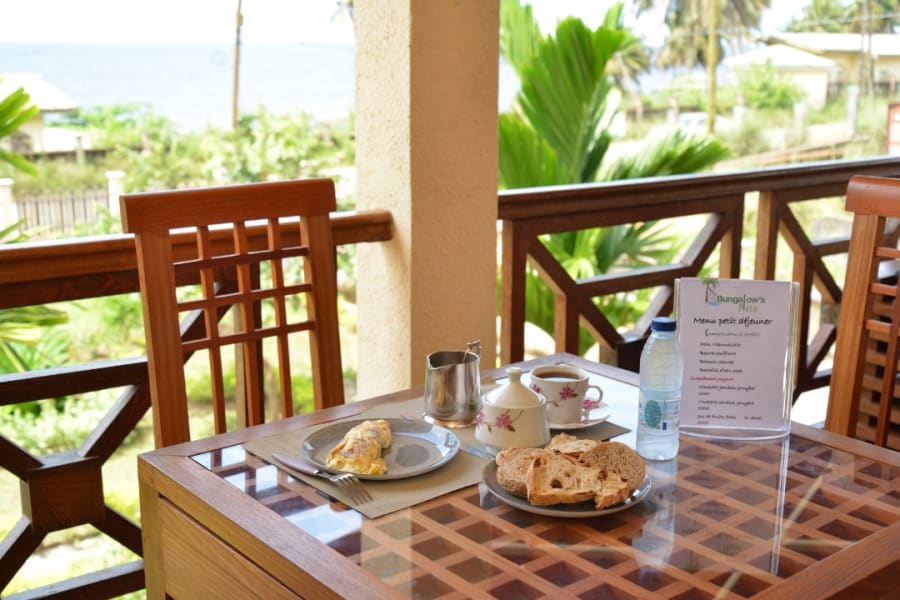 4 rooms Bungalow (King Size Beds)- Kribi, Cameroon 8