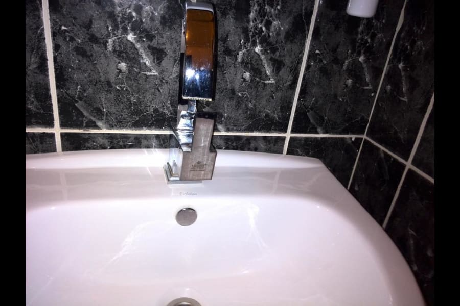 Appartement Deluxe entièrement climatisé - Biyem- Assi 22