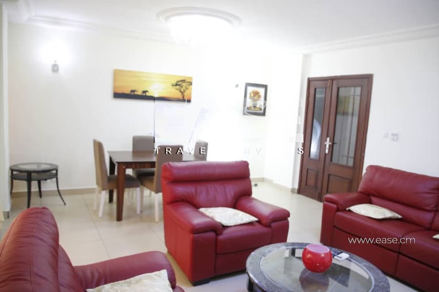 Apartment 3 bedrooms LR - Douala, Bonapriso 5
