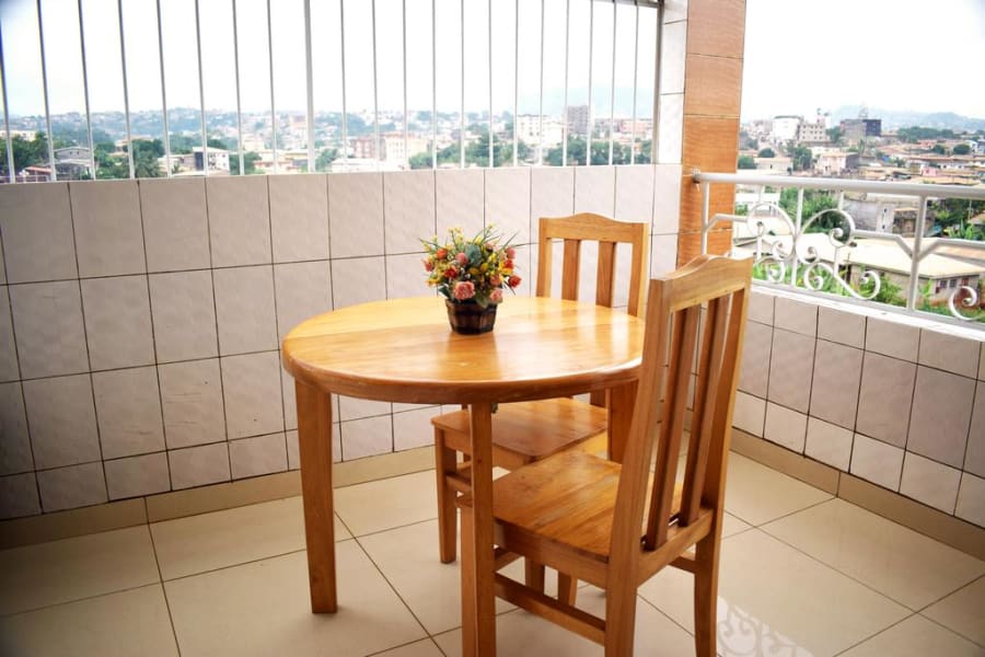 Appartement Deluxe entièrement climatisé - Biyem- Assi 6