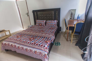 Belle chambre meublée LG - Douala, Bonapriso 4