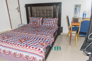 Belle chambre meublée LG - Douala, Bonapriso 5