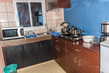 Joli appartement meublé GA - Douala, Makepe Saint Tropez 5