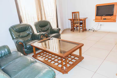 Senior Apartment RF - Douala, Bali 3